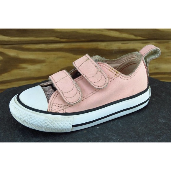 Converse All Star Toddler Girls 5 Medium Pink Low Top Leather - Picture 1 of 6